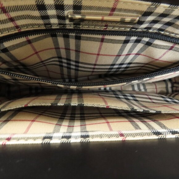 BURBERRY Leather Hardware Handbag - Picture 5 of 11